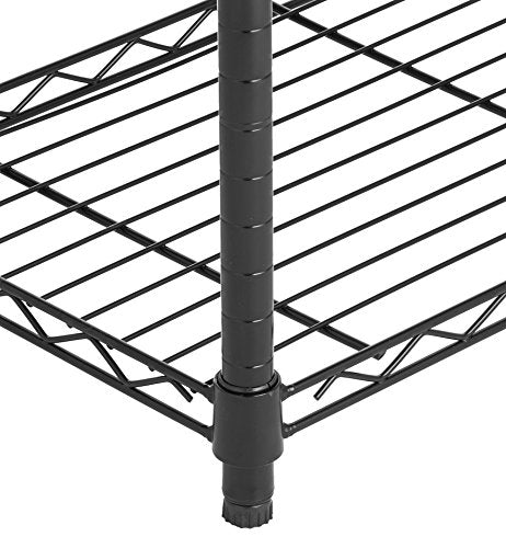 Detalle de pata y bandeja inferior de Estantería de 4 baldas, con ruedas - Negro. Amazon Basics | maxjardin