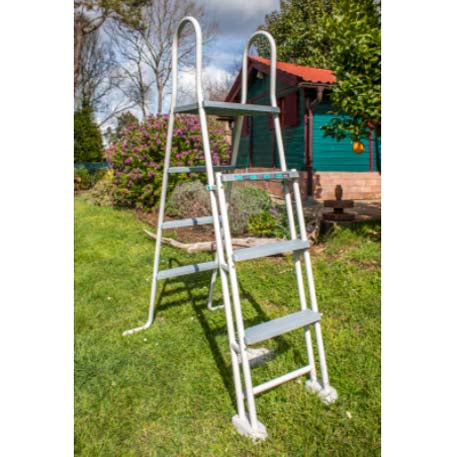 Detalle de escalera de la Piscina Elevada Ovalada Bora Bora, Acero Blanco, 610 x 375 x 120 cm 【30.000 litros】 Gre KITPROV613