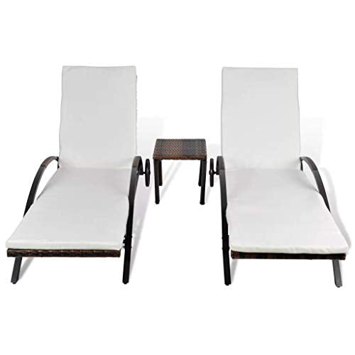 Conjunto de 2 Tumbonas de polirratán y mesita para jardín, 200 x 65 x 39 cm, con dos ruedas, respaldo ajustable, funda para cojín lavable, marrón. Vista frontal. Cikonielf