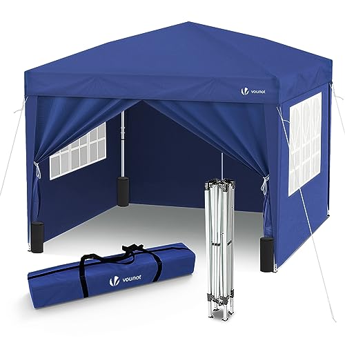Carpa gazebo para jardín azul estructura plegada y bolsa de transporte sobre fondo blanco