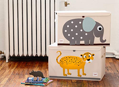 Baúl de almacenamiento de juguetes para habitación de niños y niñas decorado de  Leopardo. Vista en habitación. 3 Sprouts