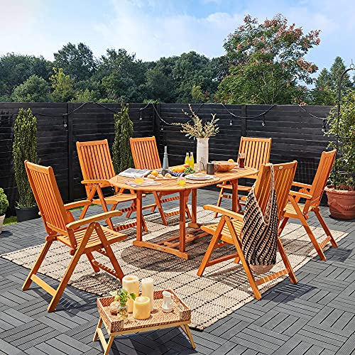 Vista de bonita terraza con el conjunto de Mesa y 6 Sillas de Jardín en Madera de Eucalipto Mesa Extensible 2m Sillas Plegables Reclinables. CASARIA 