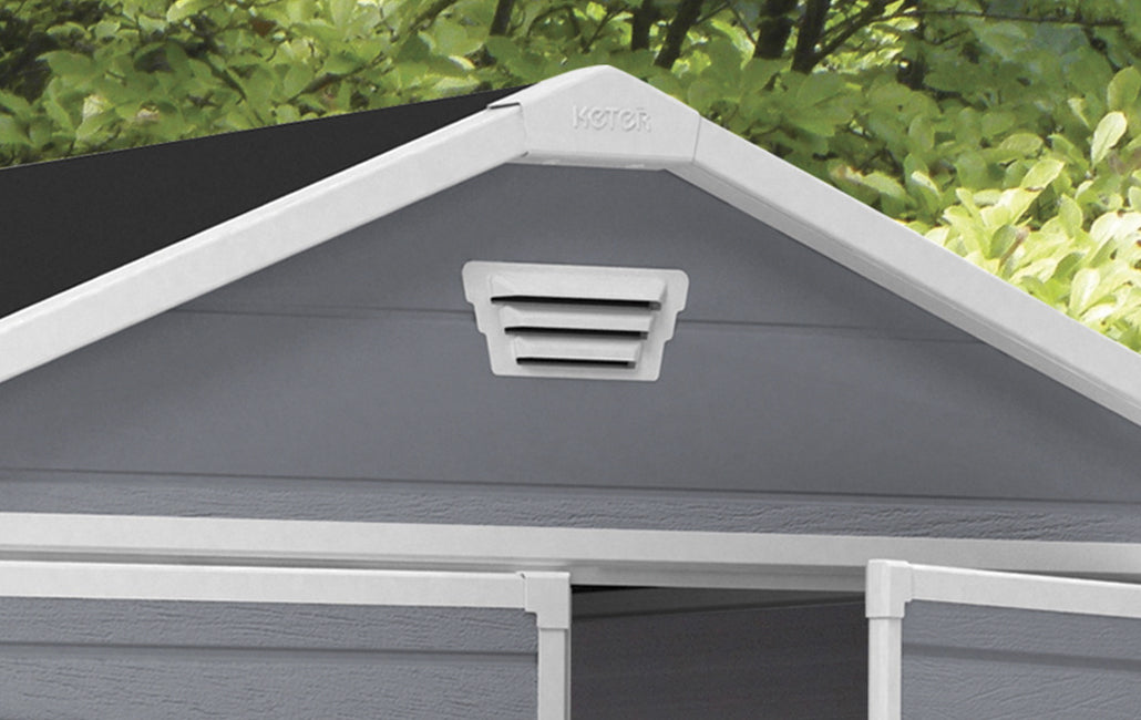 Caseta de jardín Manor 6x8. 186x237x227 cm. Cobertizo exterior. Color gris. Detalle de rejilla de ventilación. Keter
