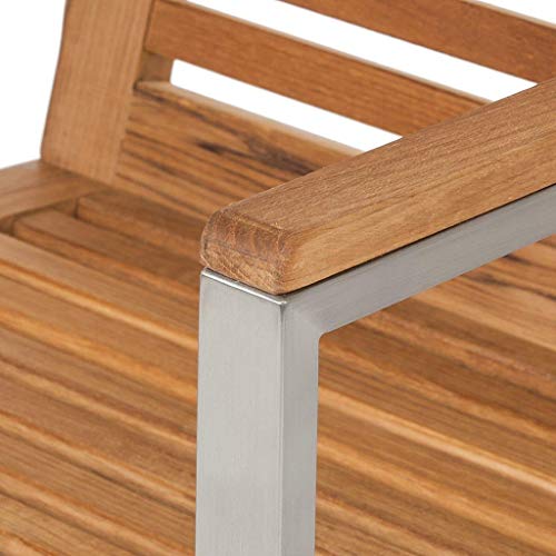 Detalle del reposabrazos de las Sillas apilables de jardín de madera de teca y acero inoxidable con reposabrazos. CHICREAT  