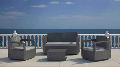 Conjunto Muebles Sofa 2 Plazas + 2 Sillones + mesa baja Venus. Detalle al aire libre en terraza. Shaf