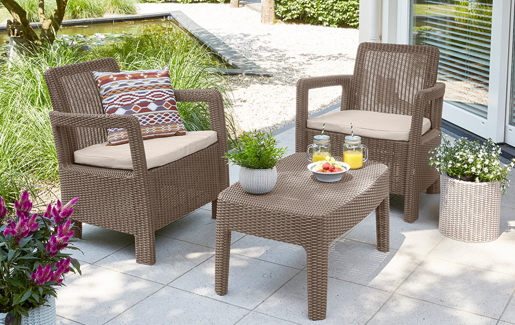 Conjunto muebles Tarifa con cojines incluidos en terraza, Color marrón. Balcony Keter