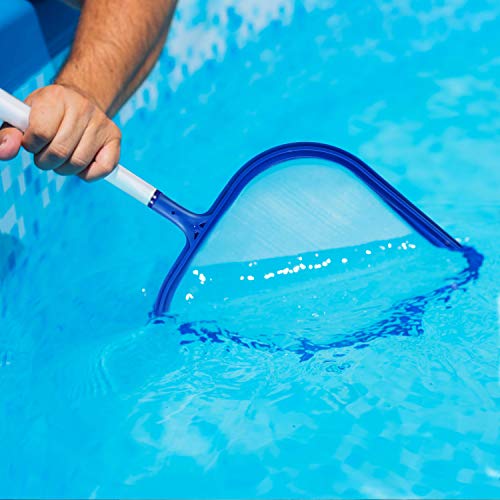 Ejemplo de uso del Kit de limpieza de Piscina, Recoge Hojas con Barra telescópica de Aluminio Desmontable 1.2 m. Familybox